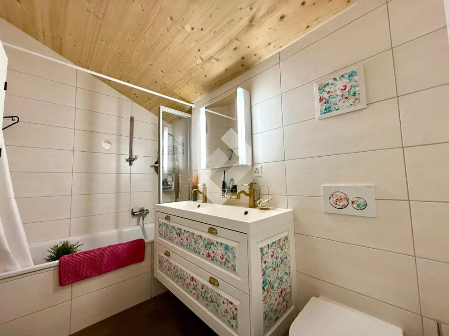 Casa bifamiliare affascinante e spaziosa - Foto 12 di 13