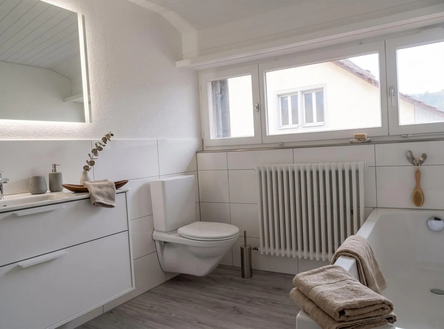 First occupancy after core renovation: Stylish 3½-room apartment with fireplace - Photo 15 of 17