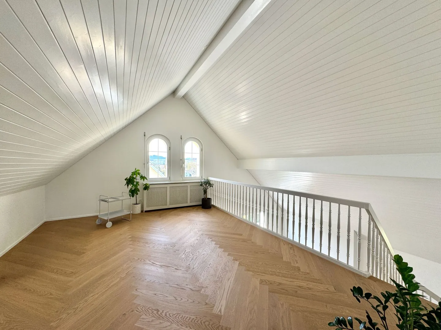 Spacious Living in a Popular Location - Photo 8 of 10