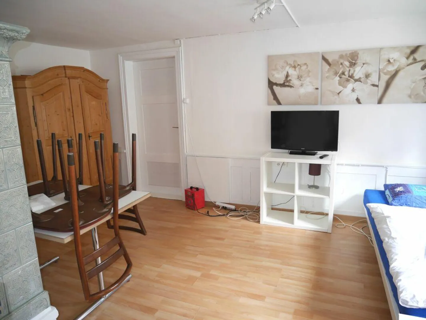 Petite maison d'hôtes meublée de 3 pièces (Sans cuisine !) - Photo 4 sur 8