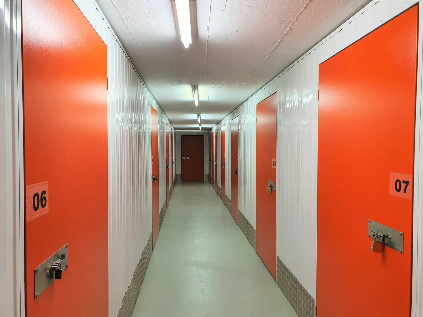 Lagerräme zw. 2m3 und 24m3. Keine Kündigungsfrist. - Foto 4 von 4