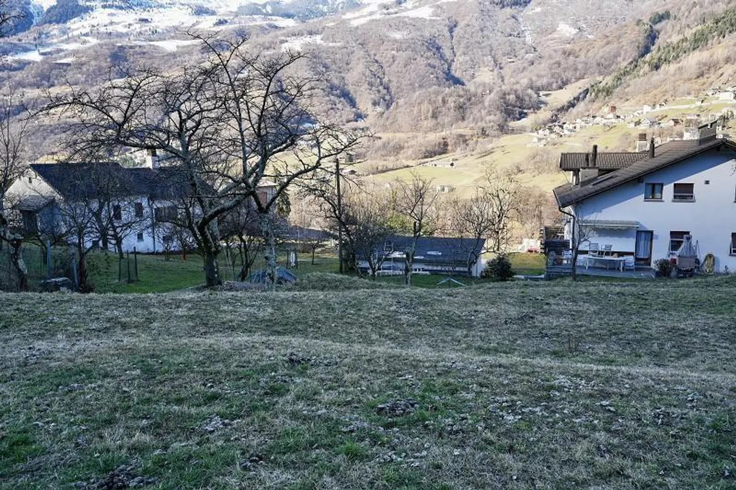 Sonniges Bauland im Bleniotal - Foto 3 von 13