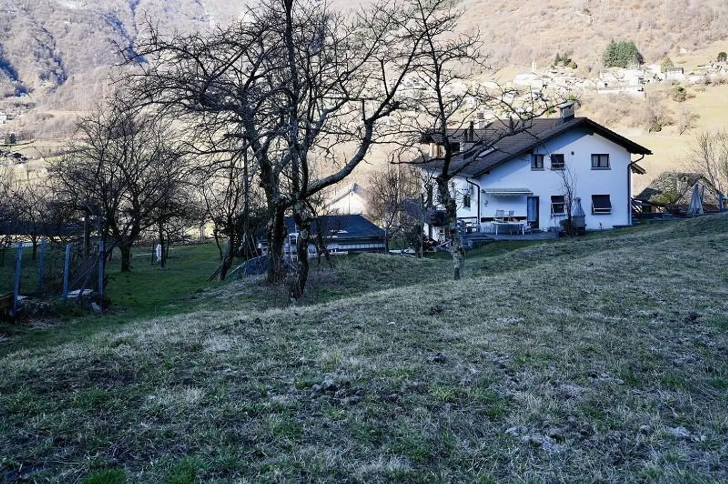 Sonniges Bauland im Bleniotal - Foto 2 von 13