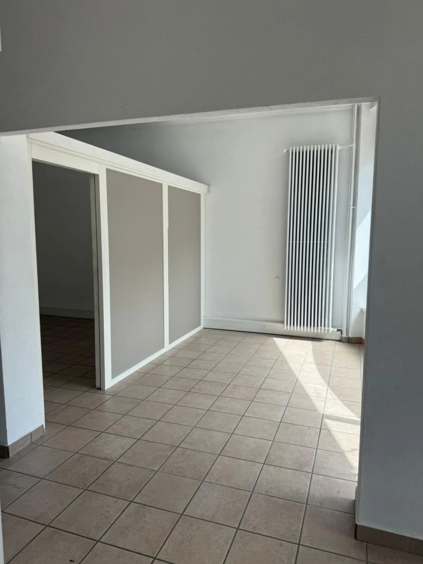 Commerce - Photo 4 of 10