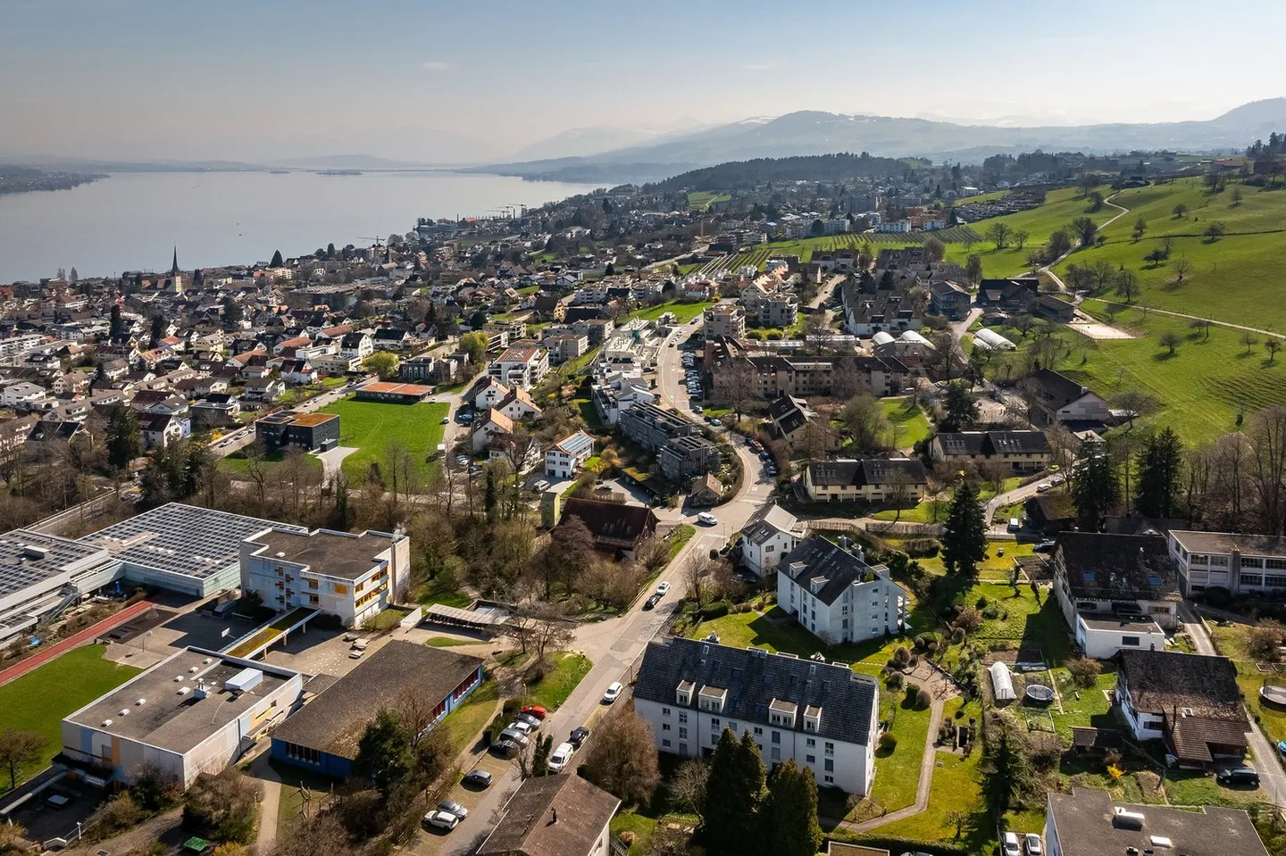 Helles Apartment mit Balkon - Foto 9 von 9