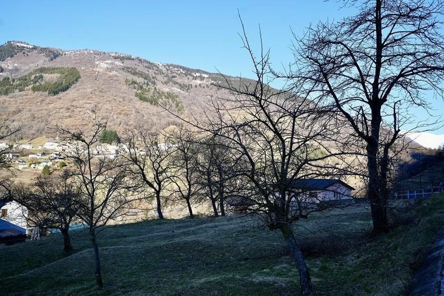 Sonniges Bauland im Bleniotal - Foto 12 von 13