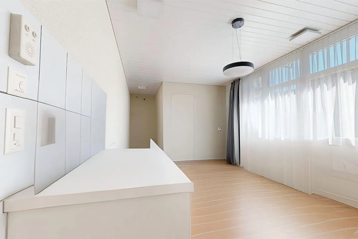 Gemütliches Zimmer / Büro / Atelier / Lager in Nesslau zu verkaufen - Foto 5 von 8