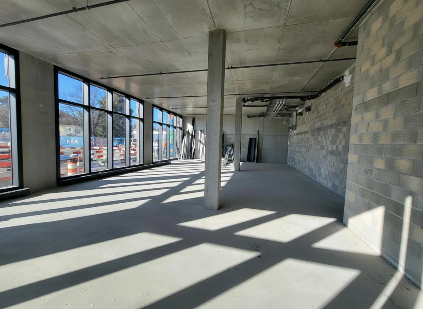 Teilweise ausgestattete Fläche von ca. 170 m2 - Foto 1 von 3