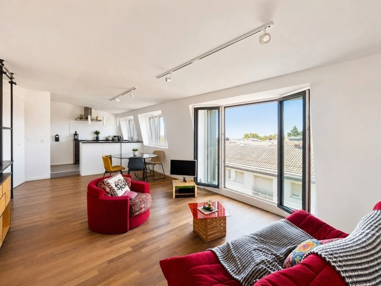 Charmant loft en attique à Chailly - Photo 1 sur 9