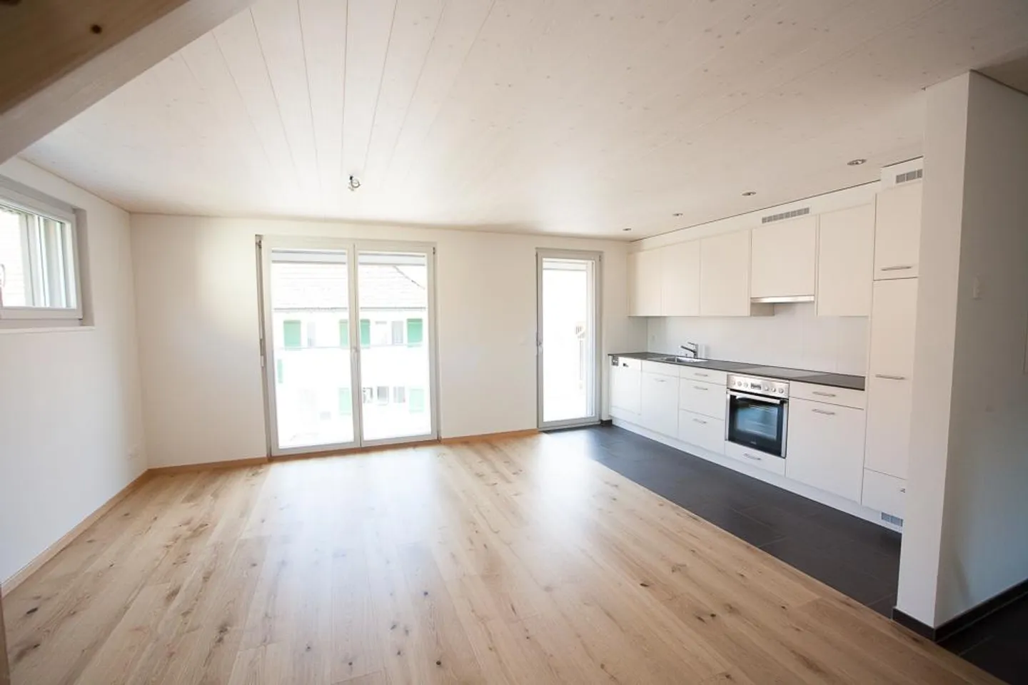 Appartamento 2.5 locali con patio - Foto 1 di 3