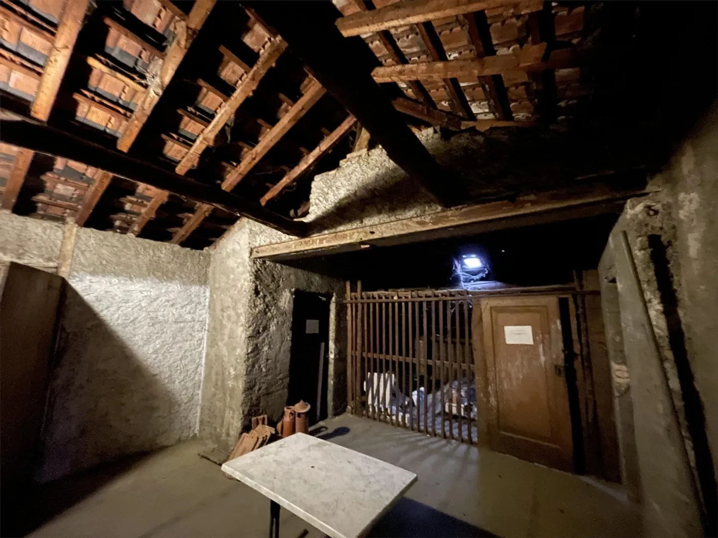 3,5 locali in una vecchia casa + 75 m² di soffitta a Chiasso - Foto 7 di 7