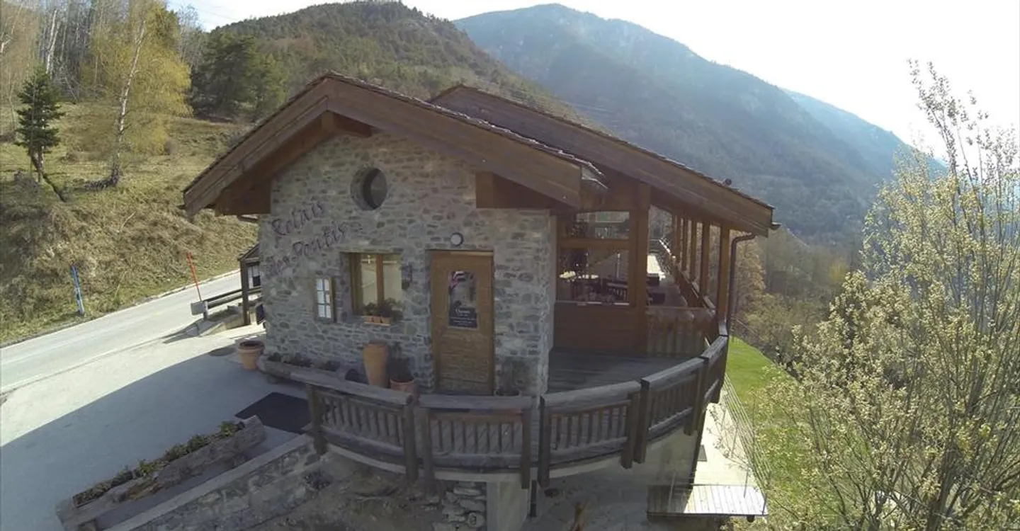 Restaurant - Photo 3 of 13