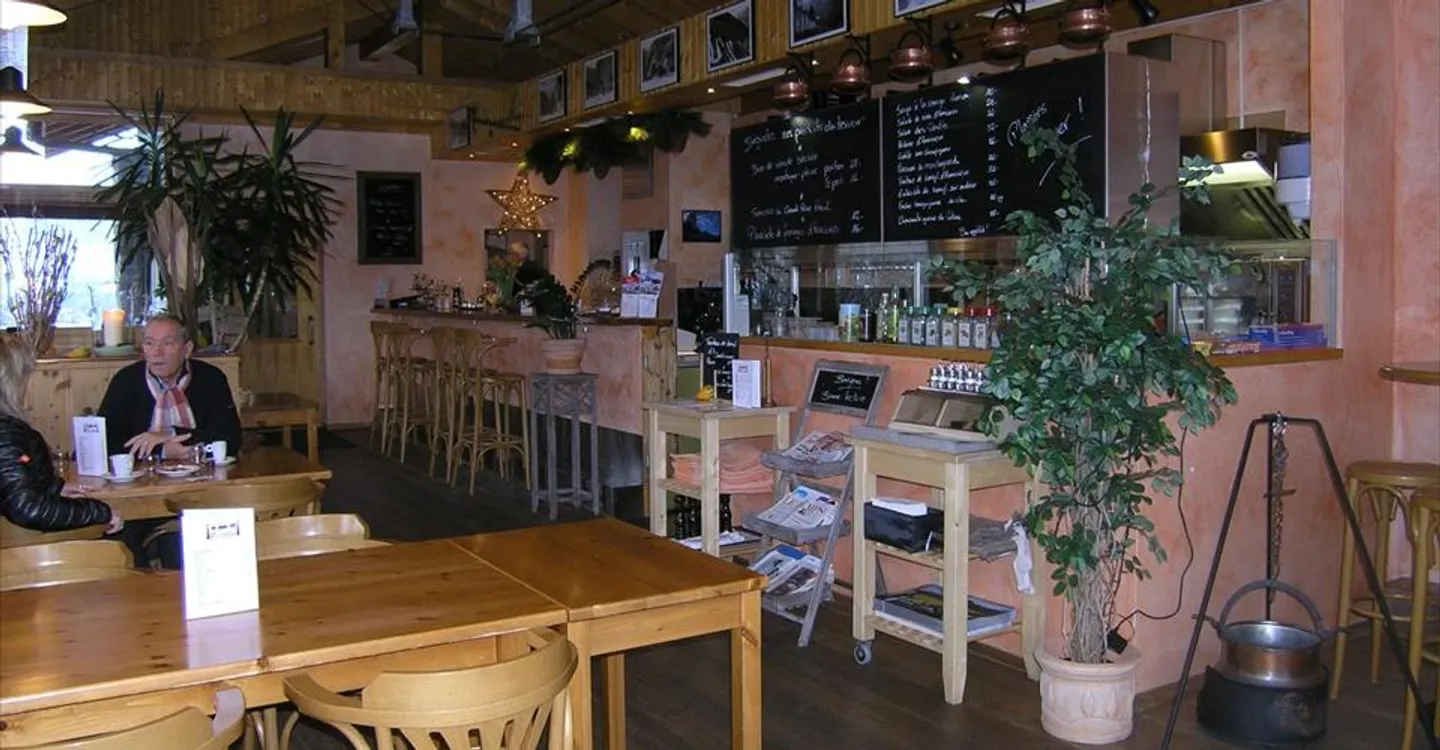 Restaurant - Photo 6 of 13