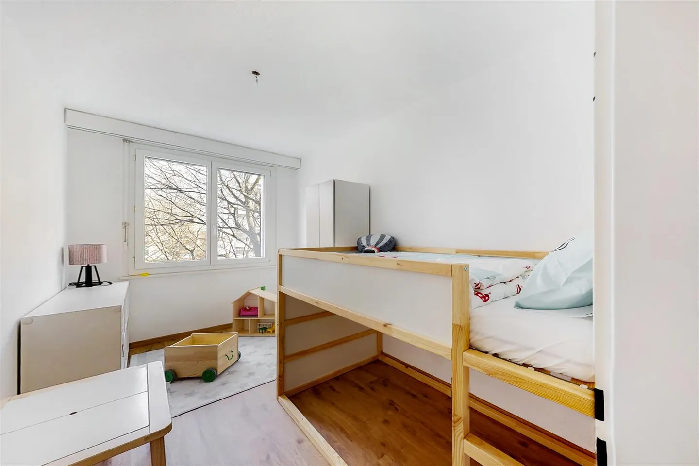 Renovierte Wohnung mit idealen Verkehrsanbindungen - Photo 7 sur 13