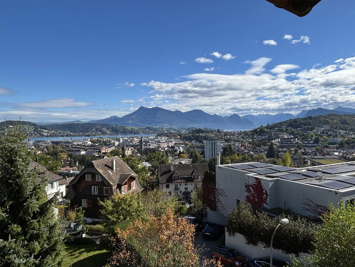 Sonnig, stilvoll, grosszügig – Ihr neues Zuhause mit Wohlfühlgarantie - Foto 1 von 14