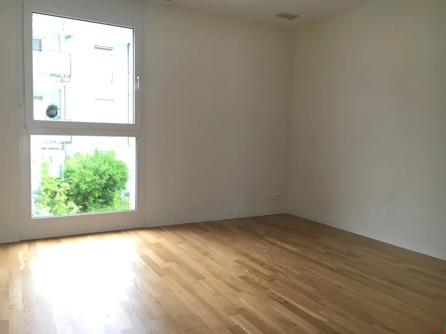 Spacious and bright 3.5-room apartment in a quiet residential area - Photo 7 of 9