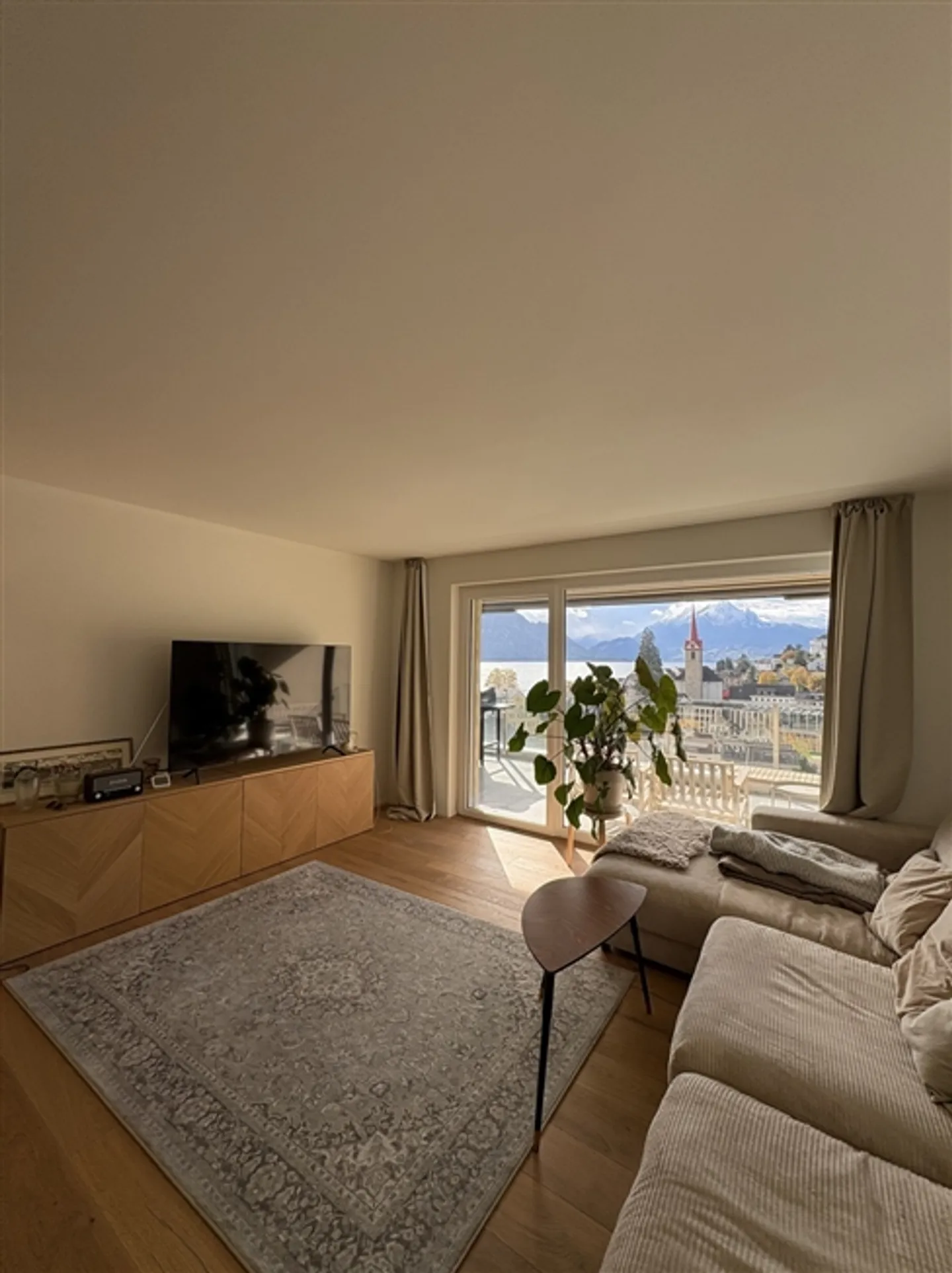 Exklusive Wohnung mit Seesicht - Foto 1 von 9