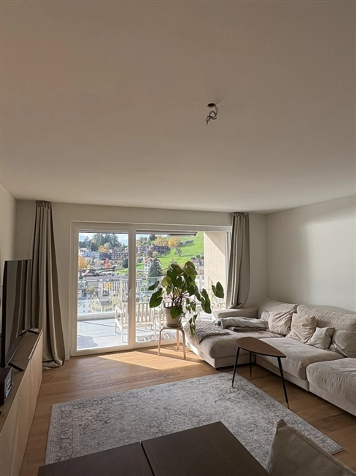 Exklusive Wohnung mit Seesicht - Foto 3 von 9