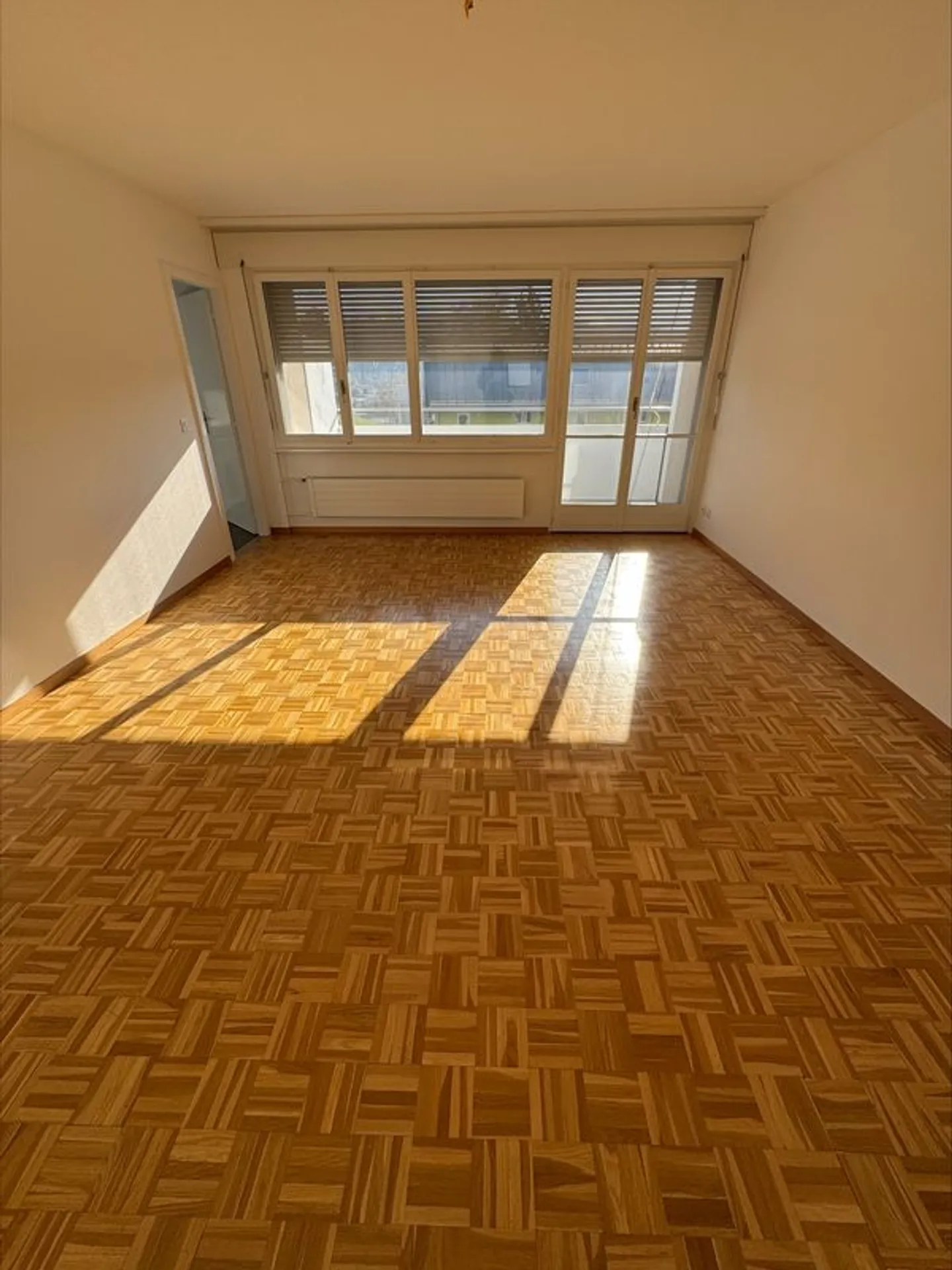 Appartamento 2.5 stanze - Foto 3 di 11