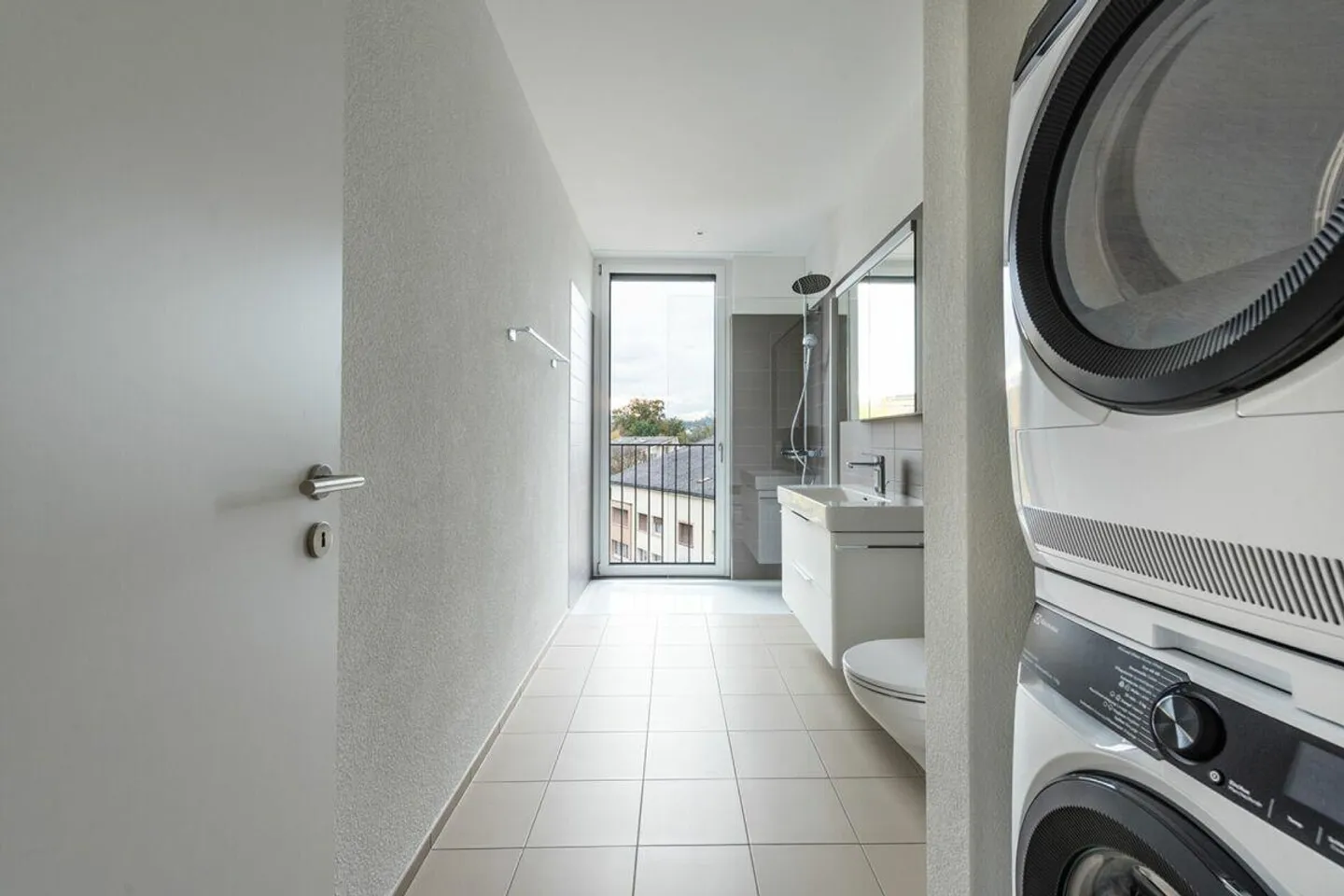 Superbe appartement à la recherche de nouveaux locataires - Photo 8 sur 11