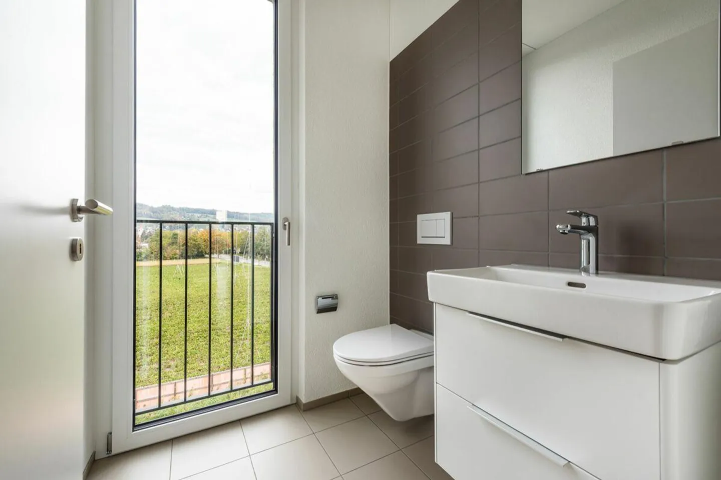 Superbe appartement à la recherche de nouveaux locataires - Photo 9 sur 11