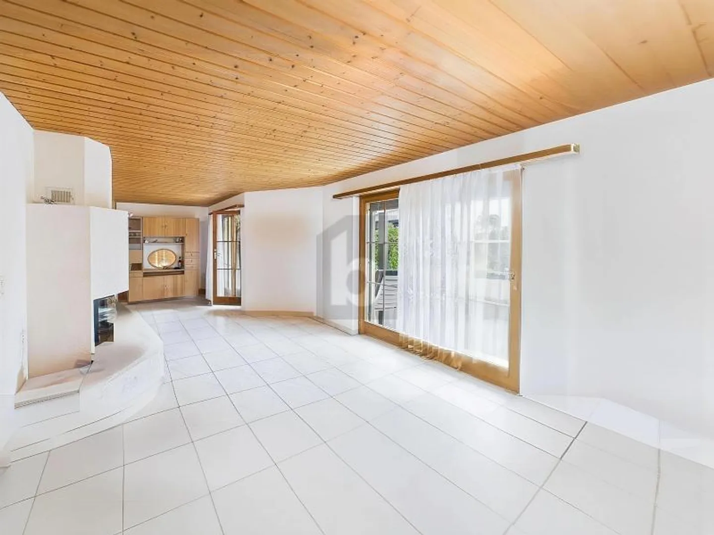 Familienfreundliches Doppelhaus mit Garten - Foto 4 von 6