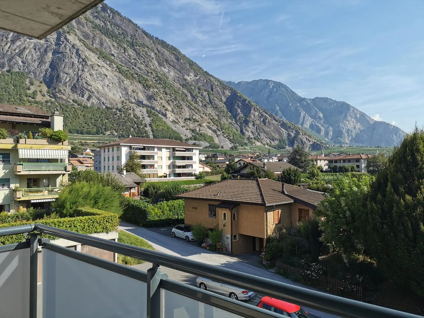 Large 4.5 rooms in Leytron - Photo 4 of 4