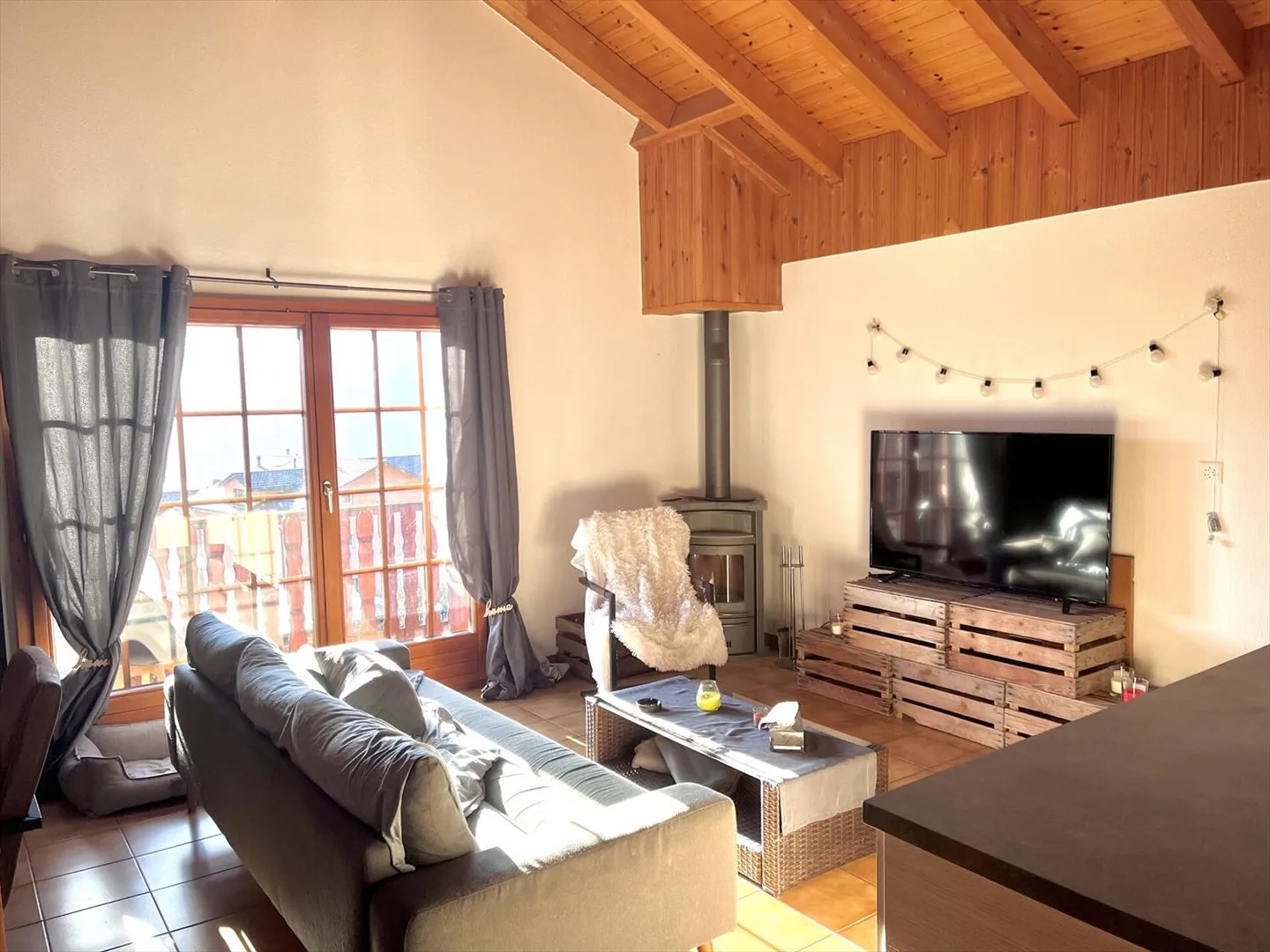 4.5-room semi-detached apartment for rent - Photo 2 of 12