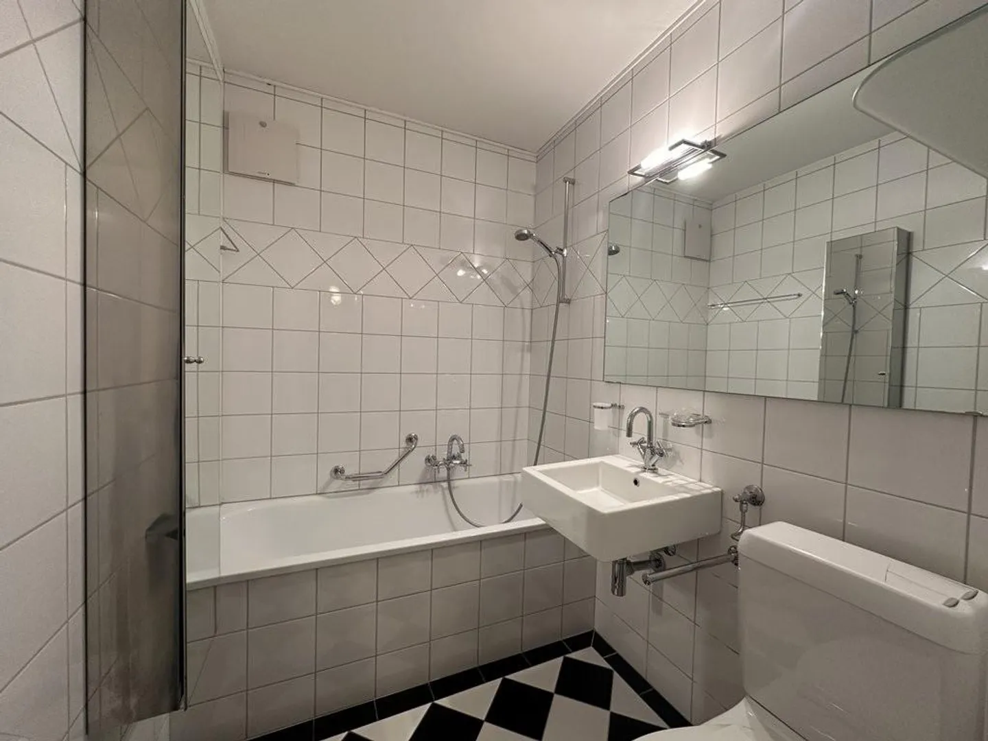 Appartamento centrale nel cuore di Länggasse! - Foto 6 di 8