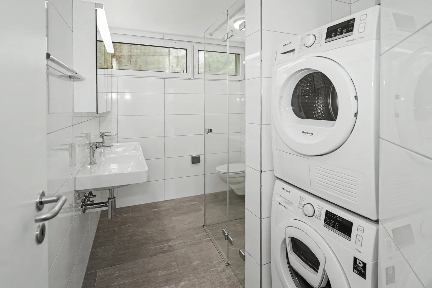 Moderne Wohnung mit Terrasse - Foto 3 von 7