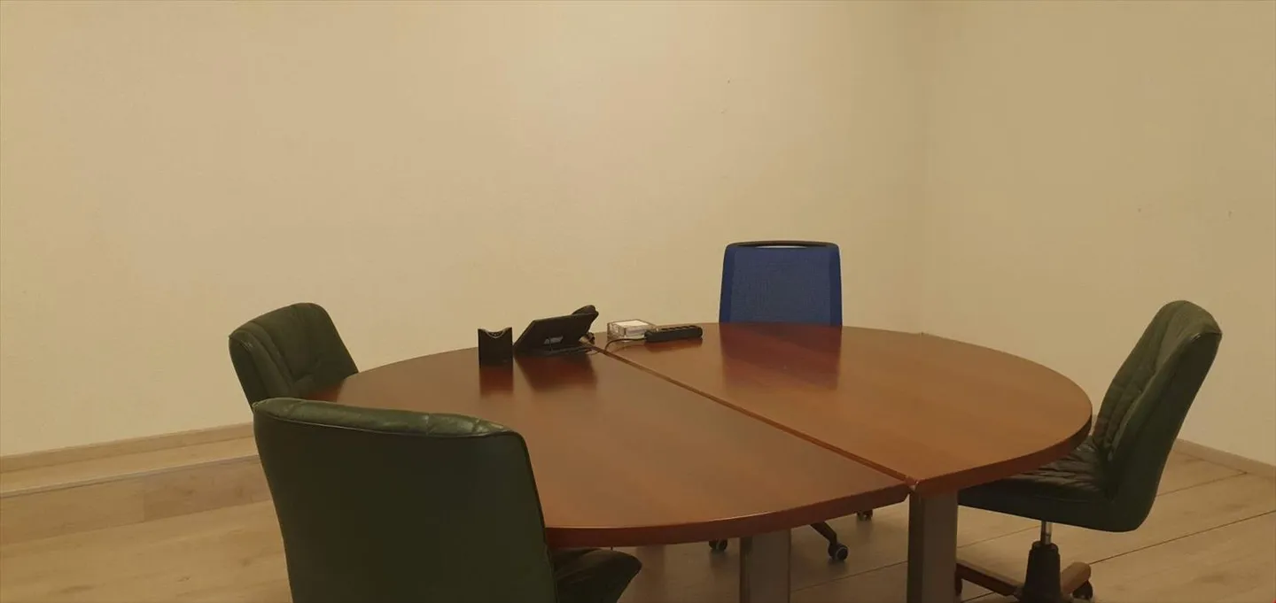 Industrielles Grundstück - Foto 8 von 9