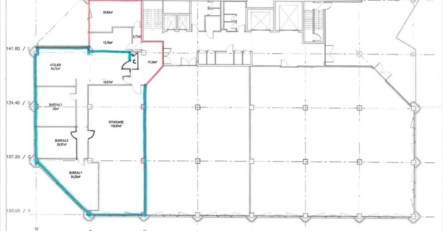 Mixed-use building for rent - Photo 6 of 13