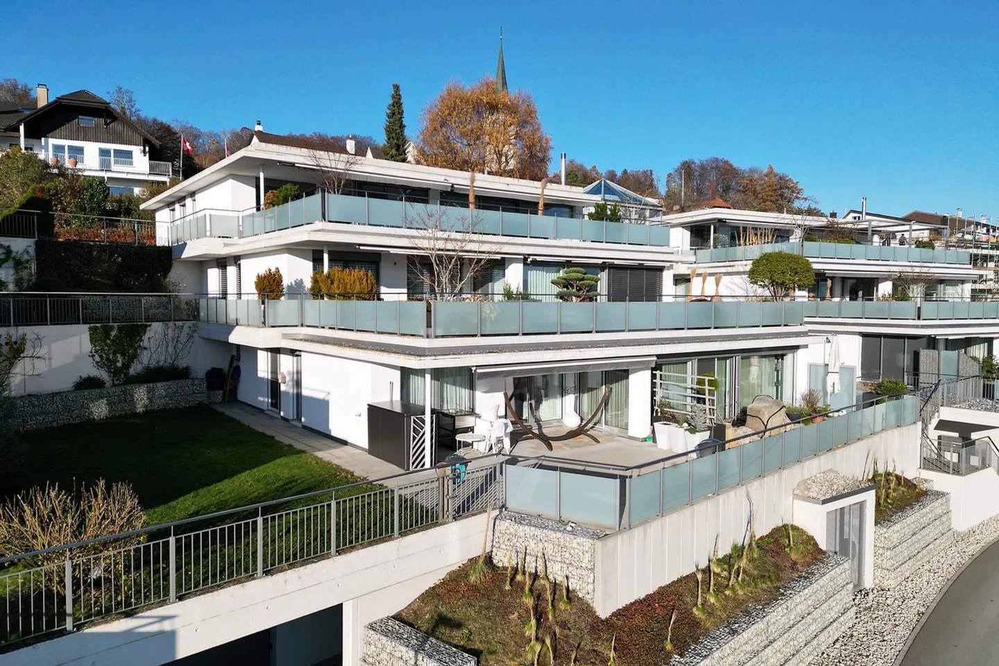 Exklusives Terrassenhaus mit Aussicht - Foto 4 von 12