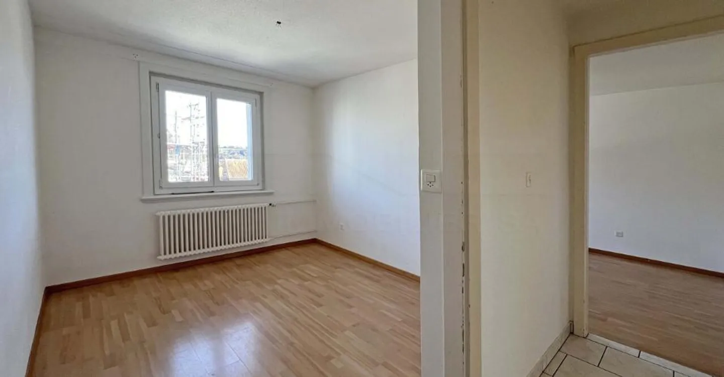 Apartment with 4.5 rooms on the top floor of the building - Photo 9 of 11