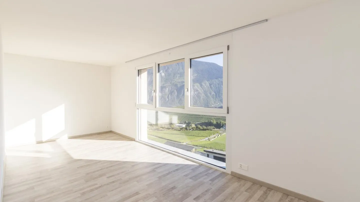 ZU VERMIETEN VILLA 6.5 ZIMMER IN MIEGE - Foto 5 von 14