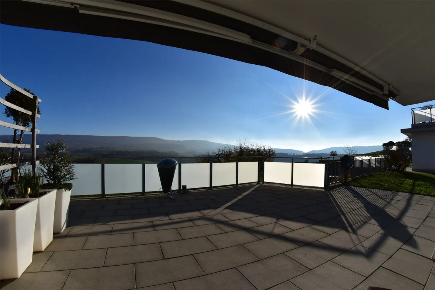 Exklusives Terrassenhaus mit Aussicht - Foto 8 von 12