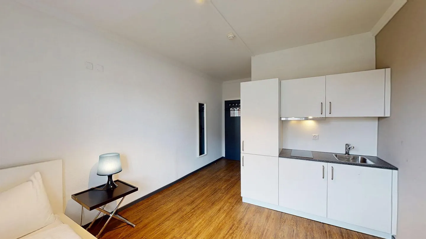 Appartement moderne meublé au centre - Photo 2 sur 8