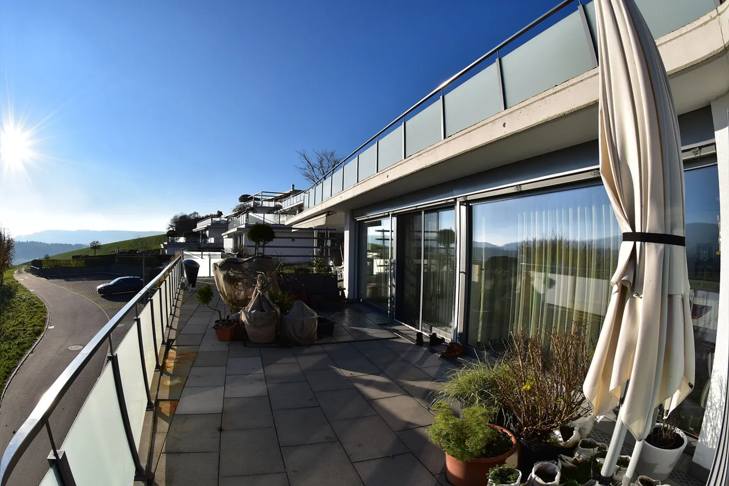 Exklusives Terrassenhaus mit Aussicht - Foto 7 von 12