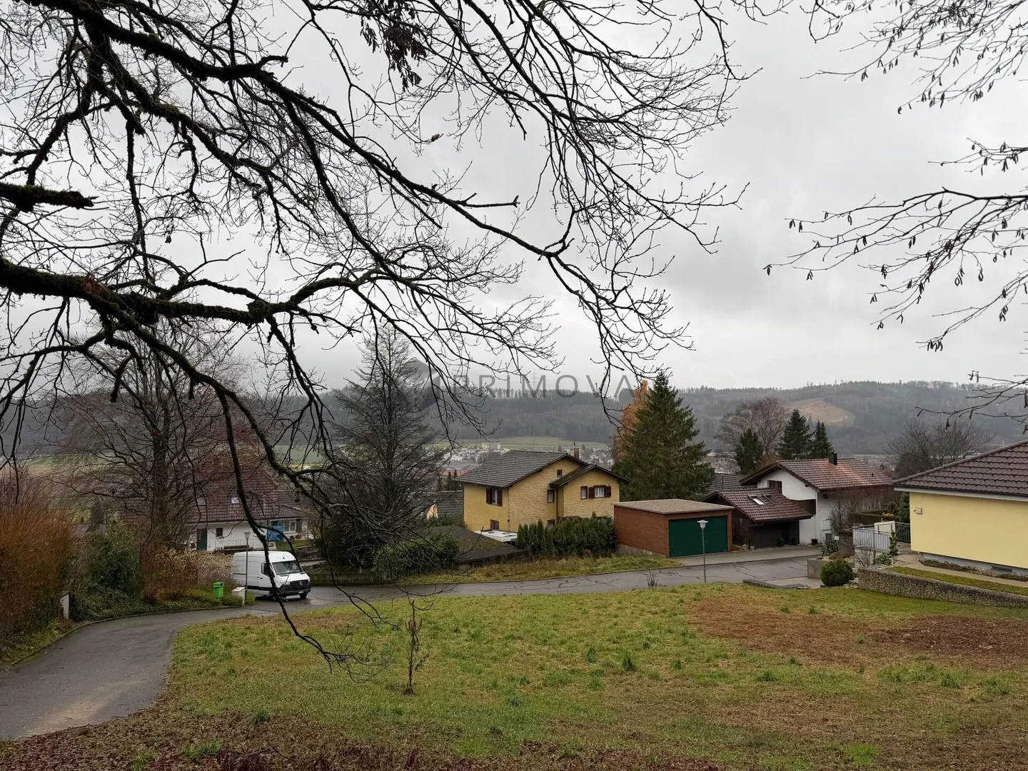 Interesting building land for the realization of a single-family house or semi-detached house in a sunny location in Pieterlen - Photo 2 of 3