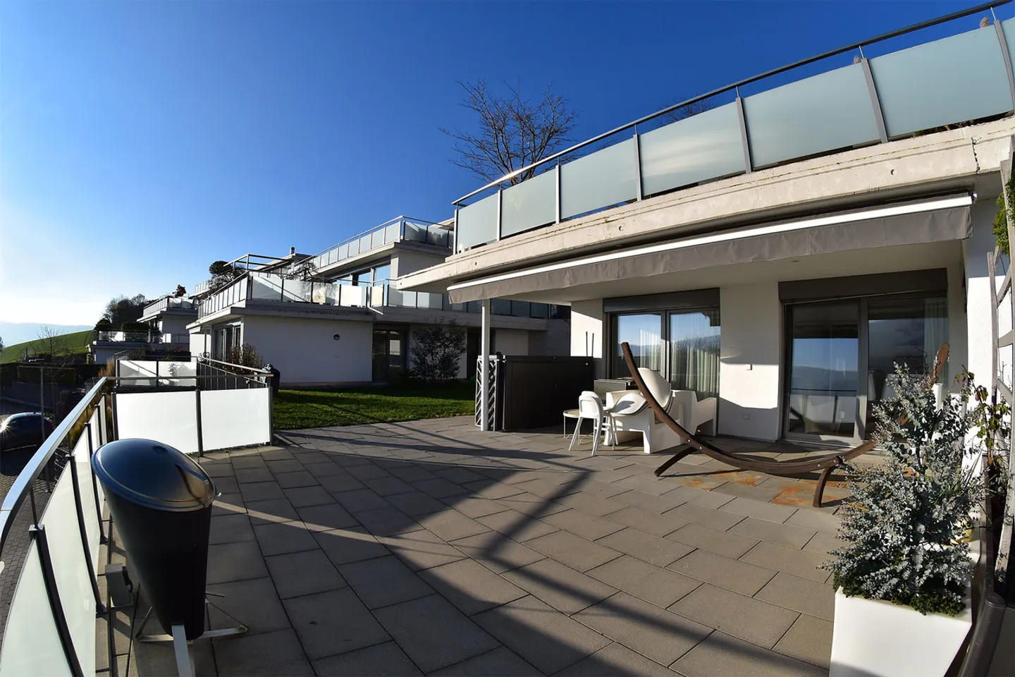 Exklusives Terrassenhaus mit Aussicht - Foto 9 von 12