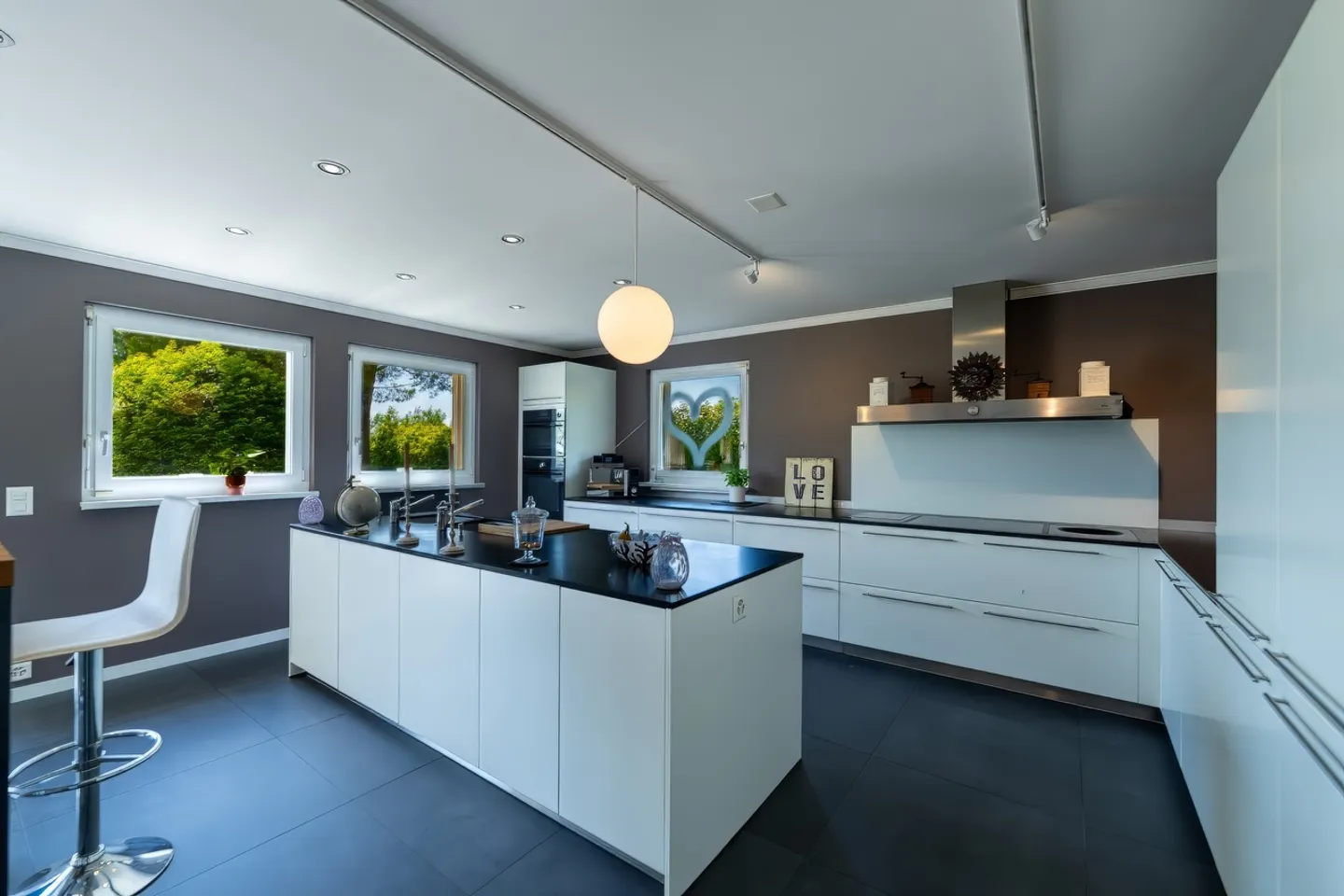 Exceptional Villa with Lake View - Photo 19 of 39