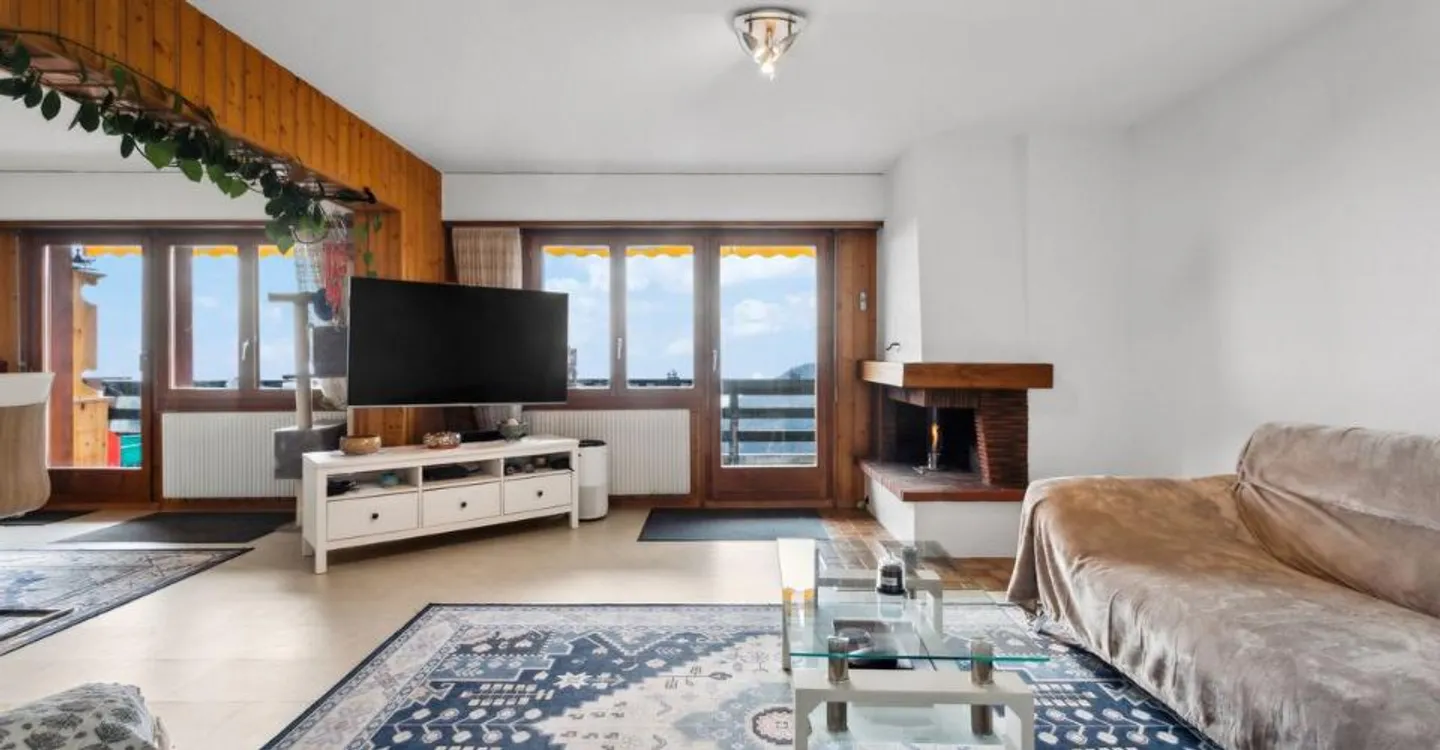 Appartement spacieux avec vue imprenable - Photo 2 sur 7