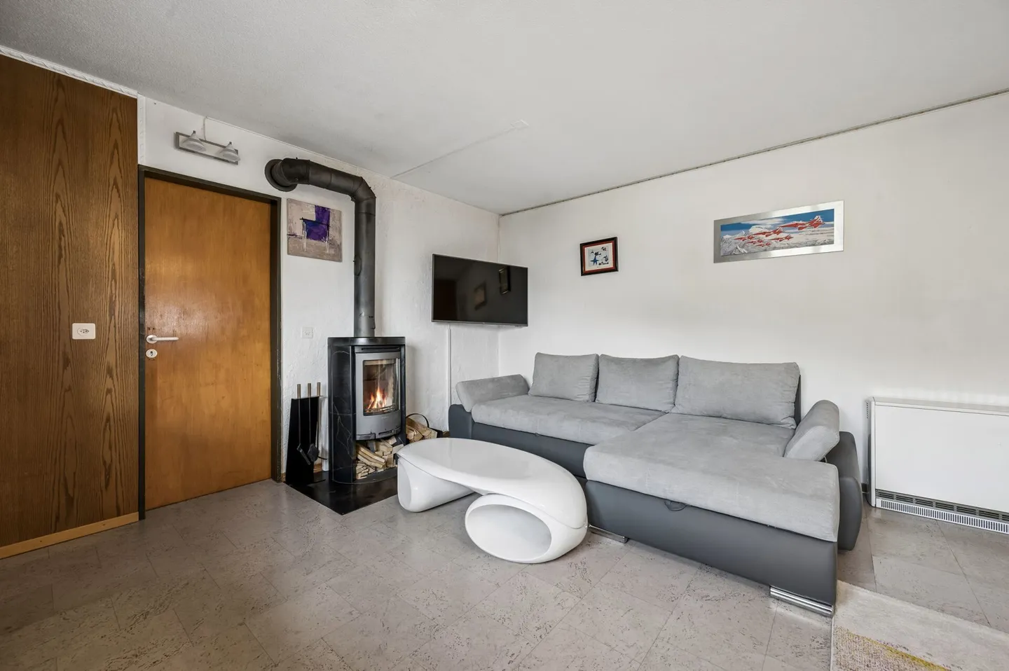 4.5-Room Garden Apartment with Great View - Photo 4 of 13