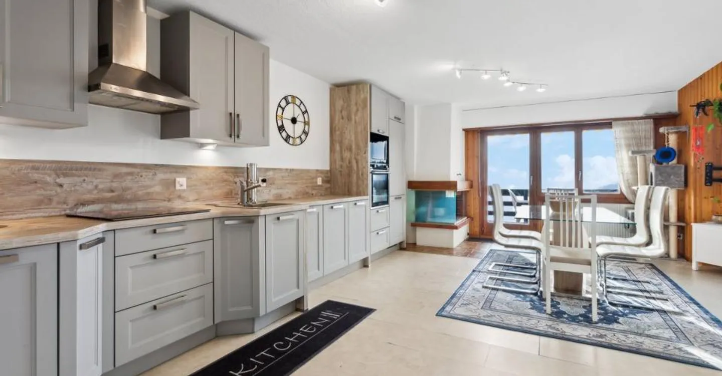 Appartement spacieux avec vue imprenable - Photo 3 sur 7