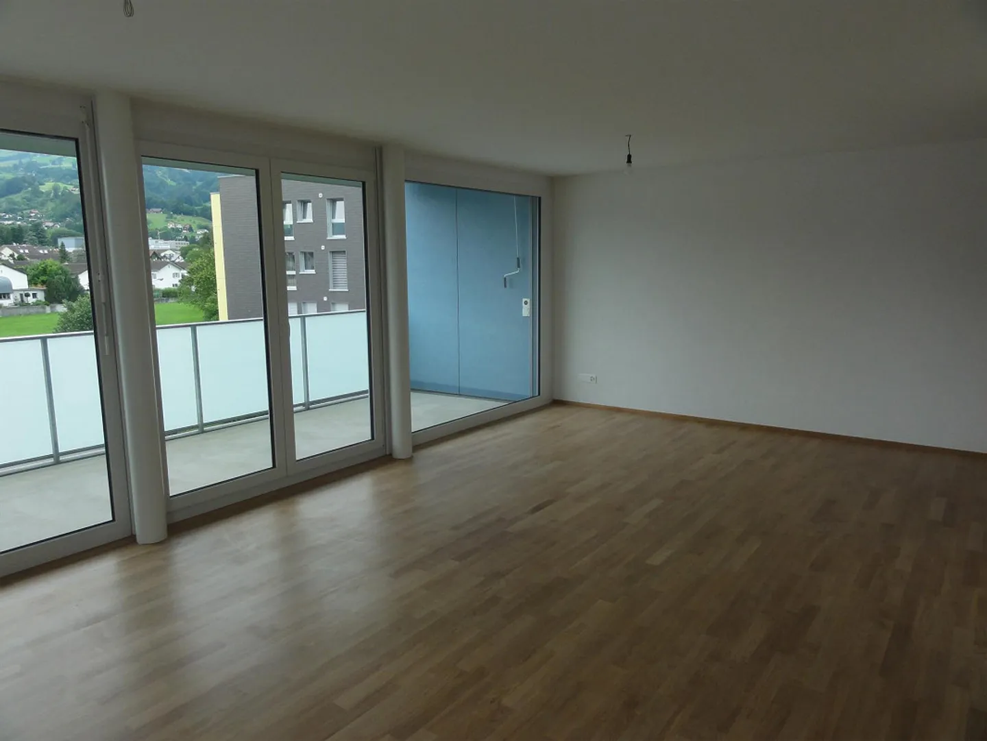 Feldwiesen Development / 4.5-room West apartment with washer/dryer - Photo 2 of 19