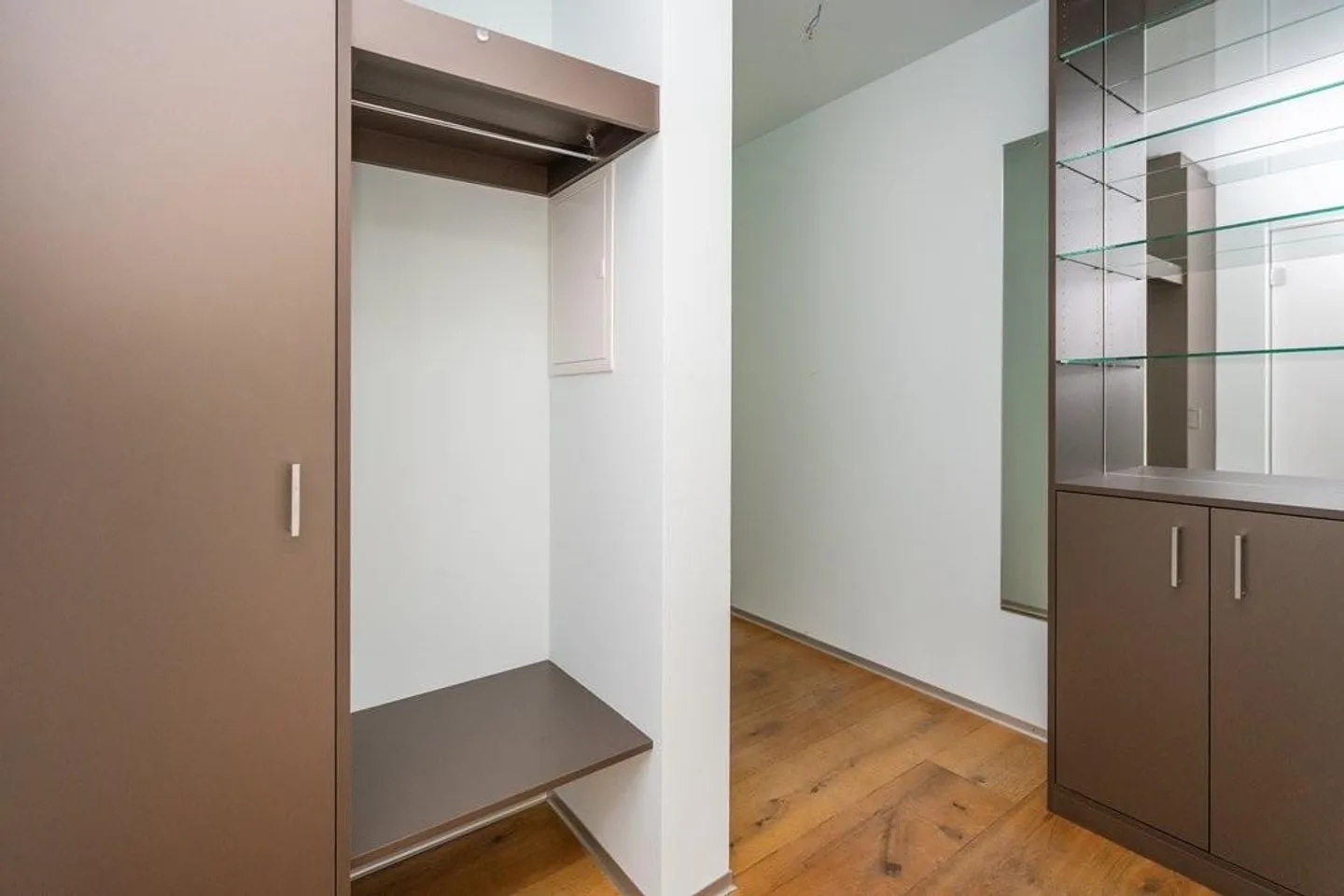 Posizione top, moderno - La tua nuova casa sul canale Zihl! - Foto 5 di 7