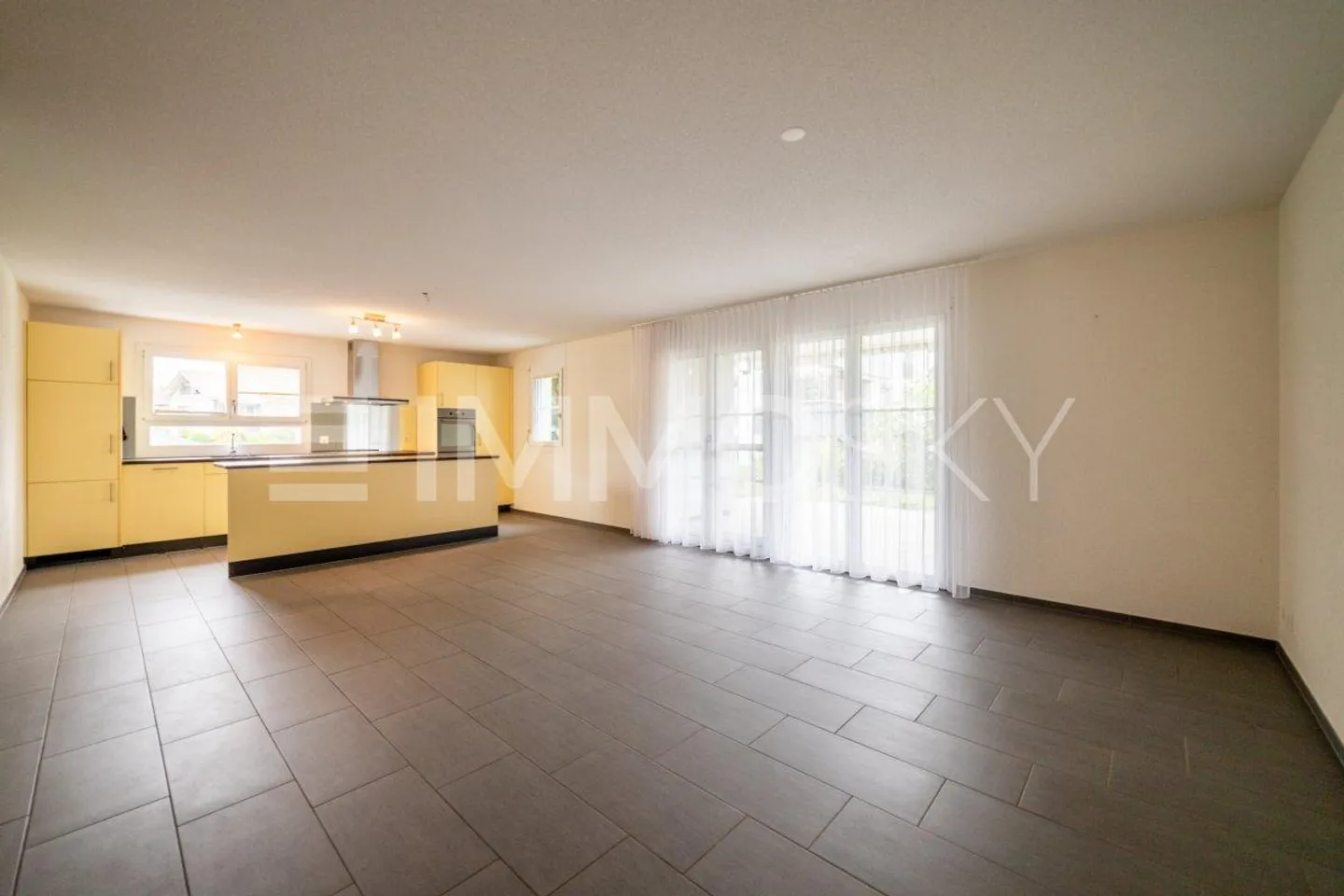 Timeless Beauty - Living with Style and Connection to Nature - Photo 2 of 5