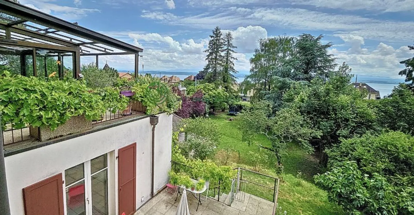 Charming Multi-Family Home - Photo 2 of 17
