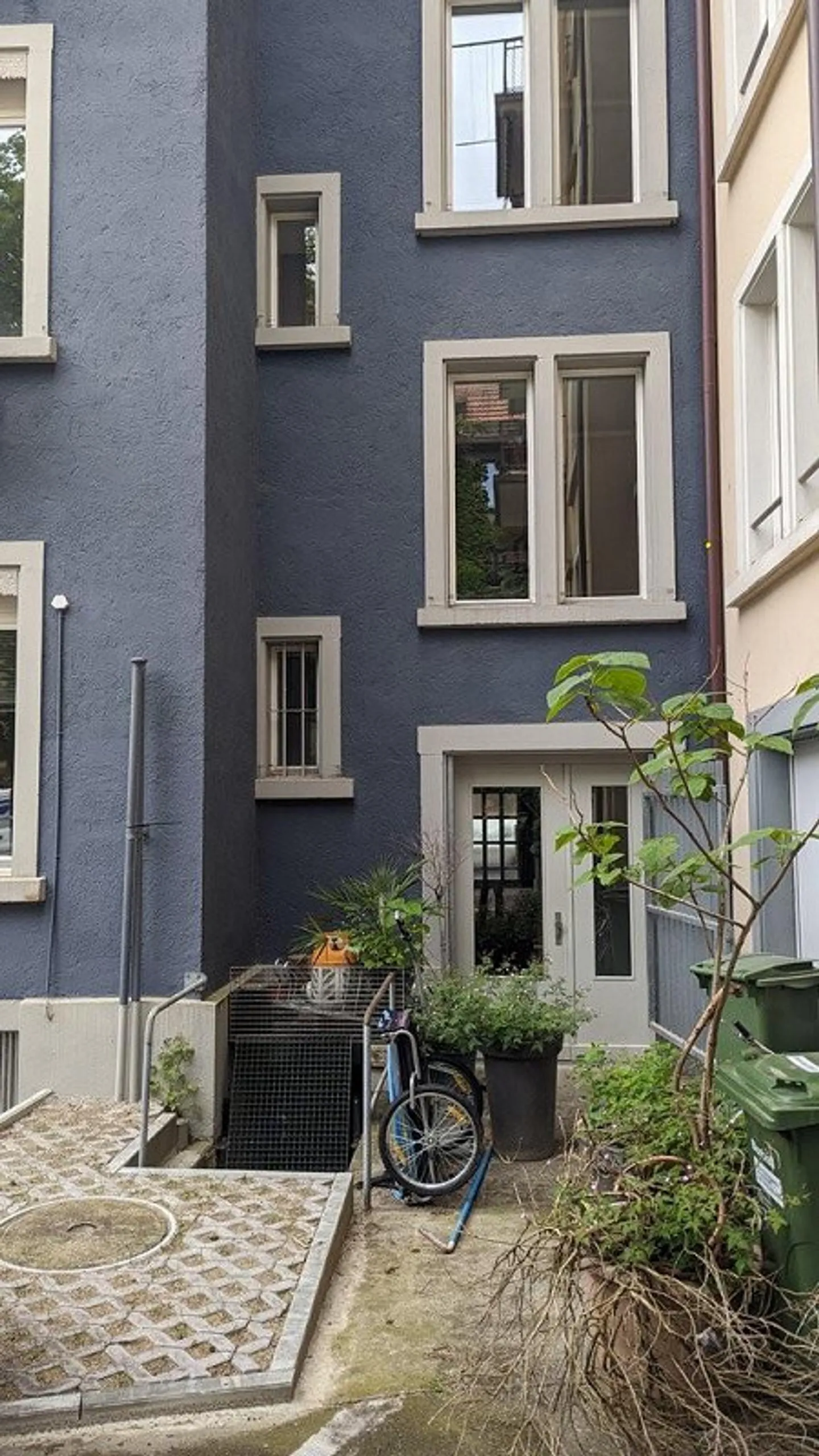 Attractive, central therapy or office spaces - Photo 3 of 5