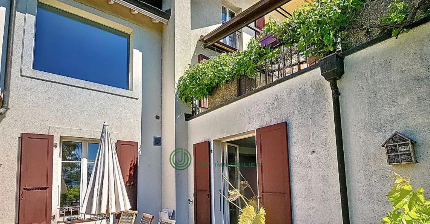 Charming Multi-Family Home - Photo 12 of 17